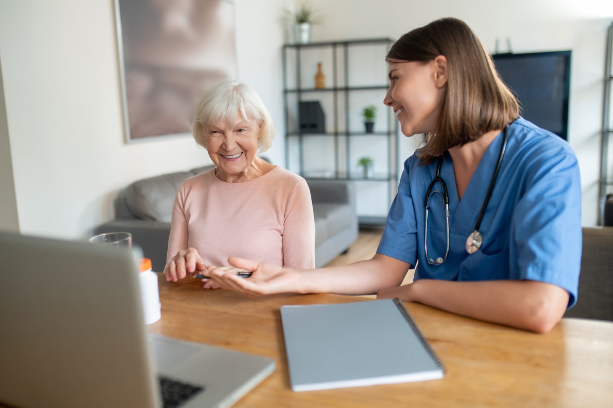 Teleassistenza geriatrica Fasi: le novità dal 1° aprile 2026