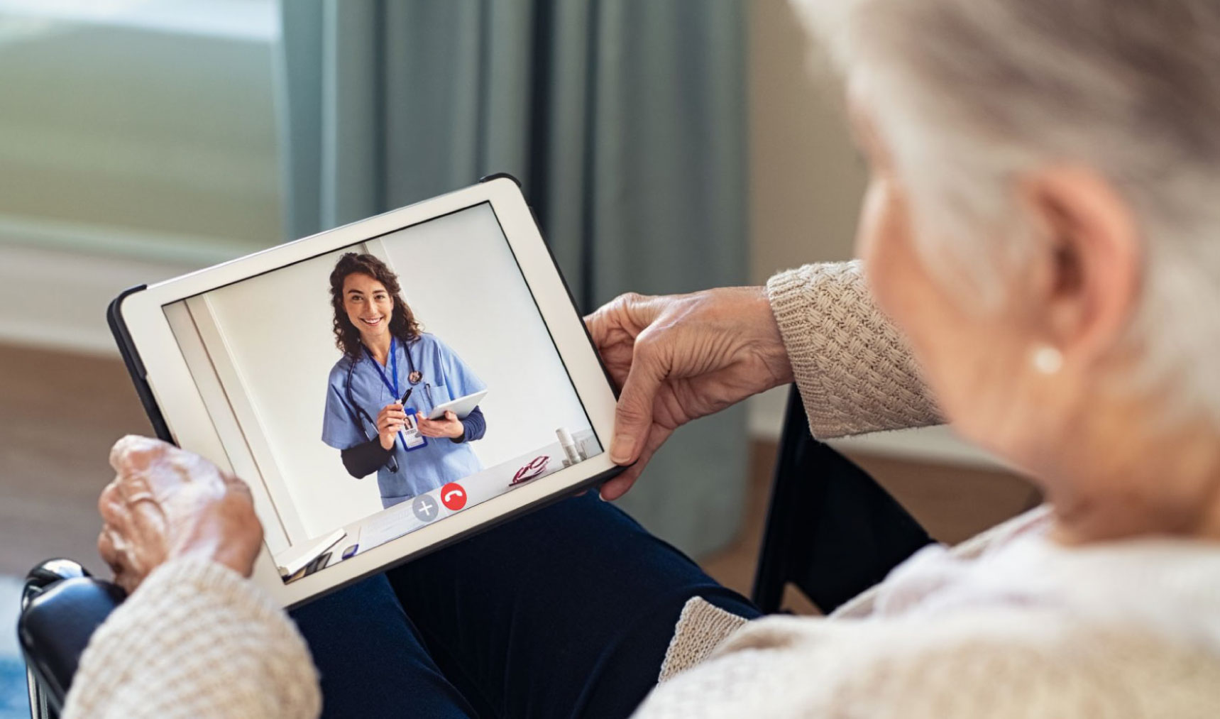 Difficoltà nelle attività quotidiane: la Teleassistenza Geriatrica Fasi si attiva già ai primi segnali