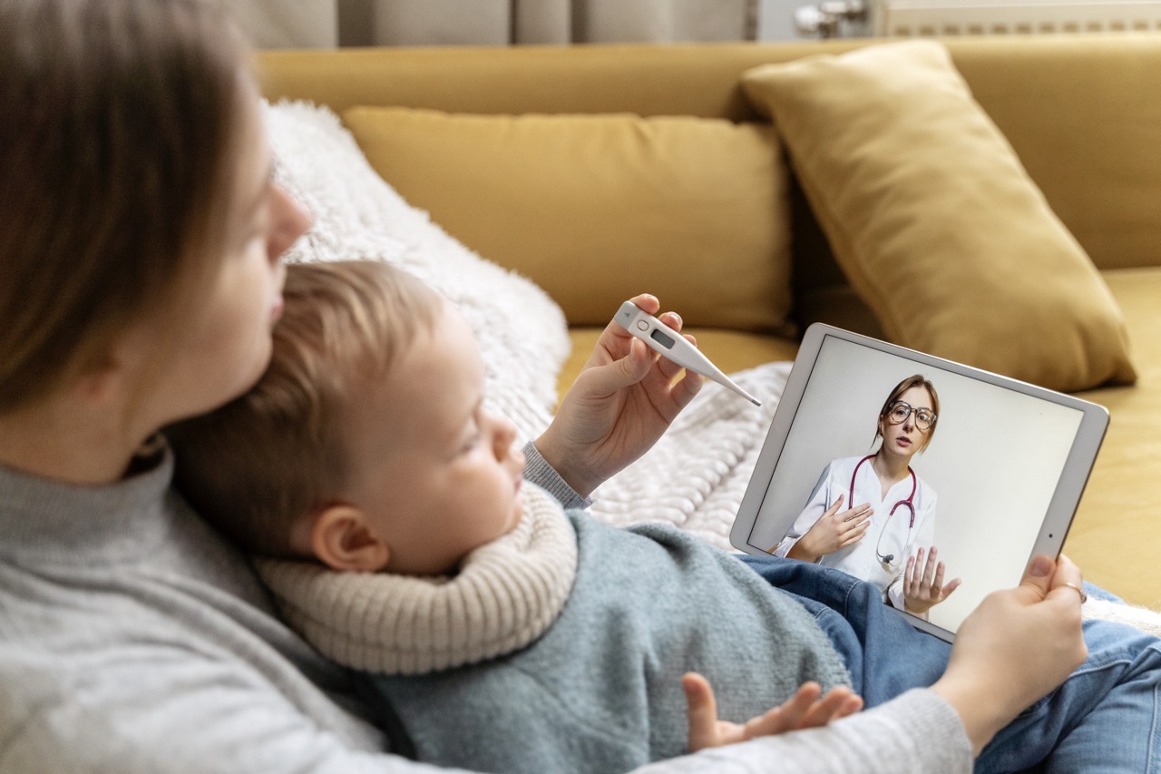Prendersi cura dei più piccoli: il Pediatra sempre a disposizione anche in vacanza, grazie al servizio Medico Online 7/7